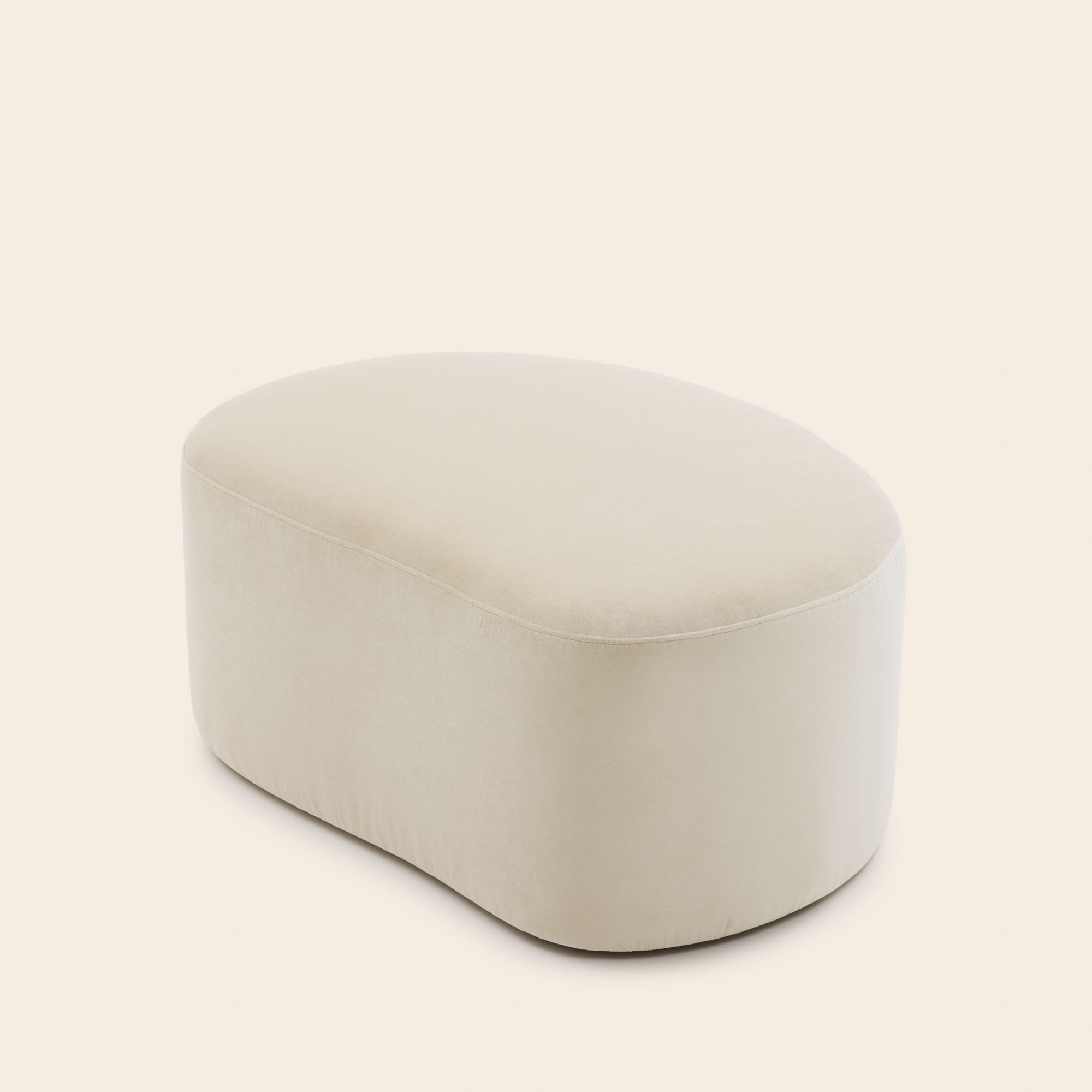 Pouf JULIKA velours sable doux