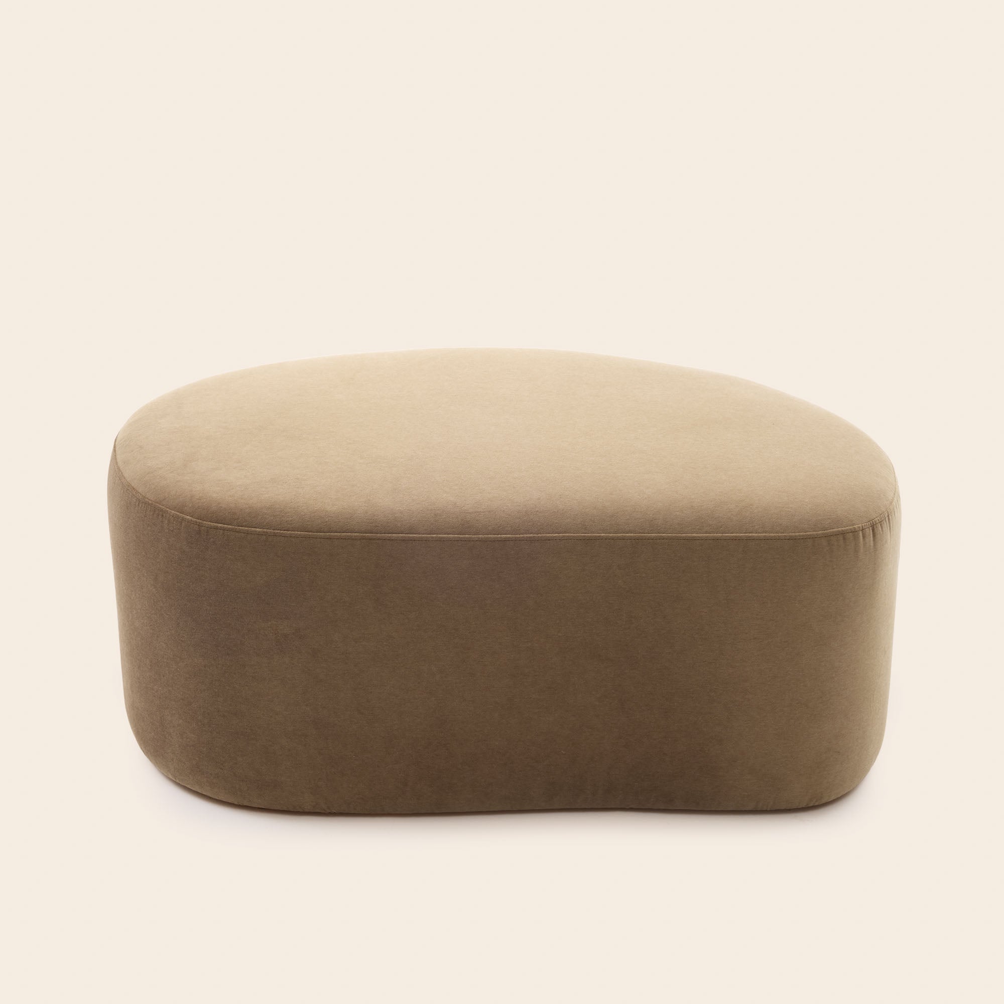 Pouf JULIKA velours beige chaud