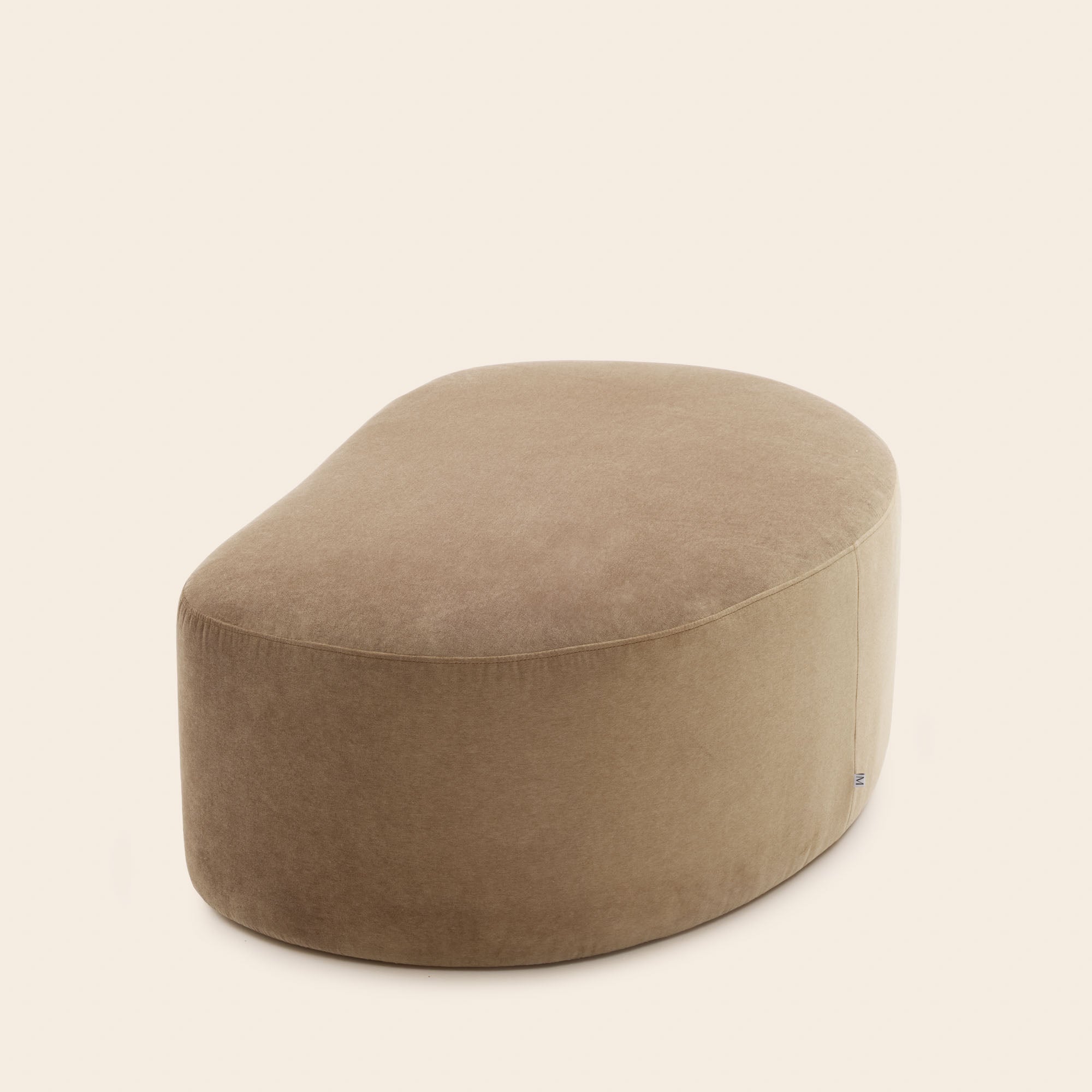 Pouf JULIKA velours beige chaud