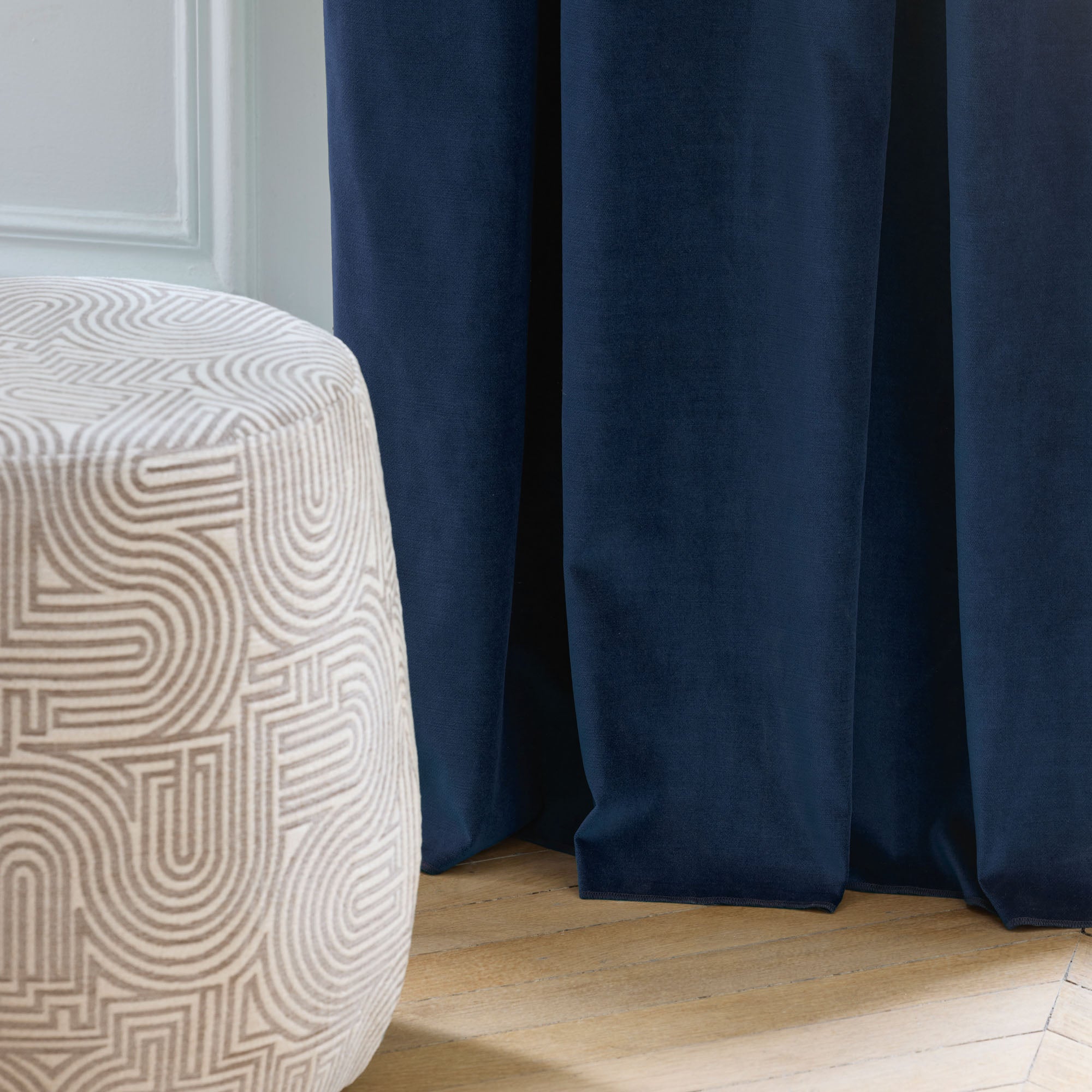 Rideau à oeillets dorés DALILA bleu nuit