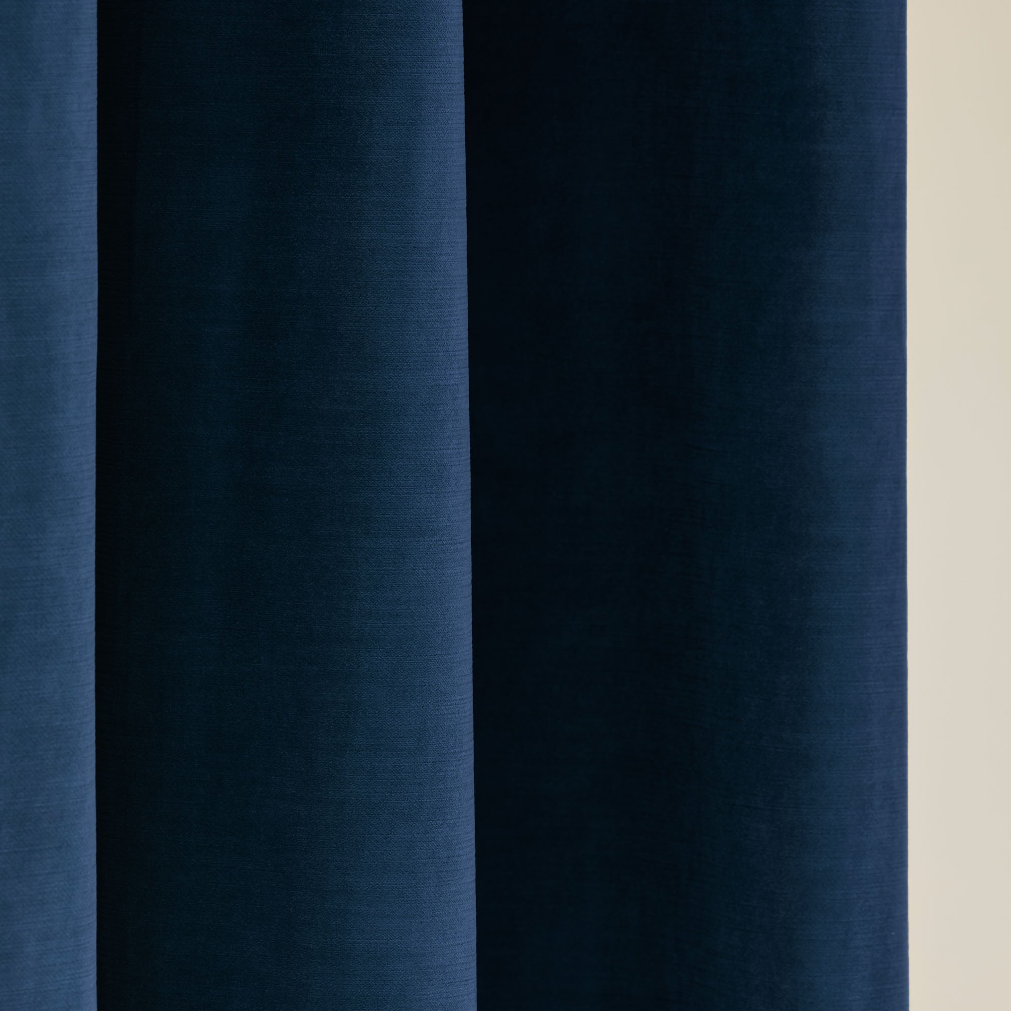 Rideau à oeillets dorés DALILA bleu nuit