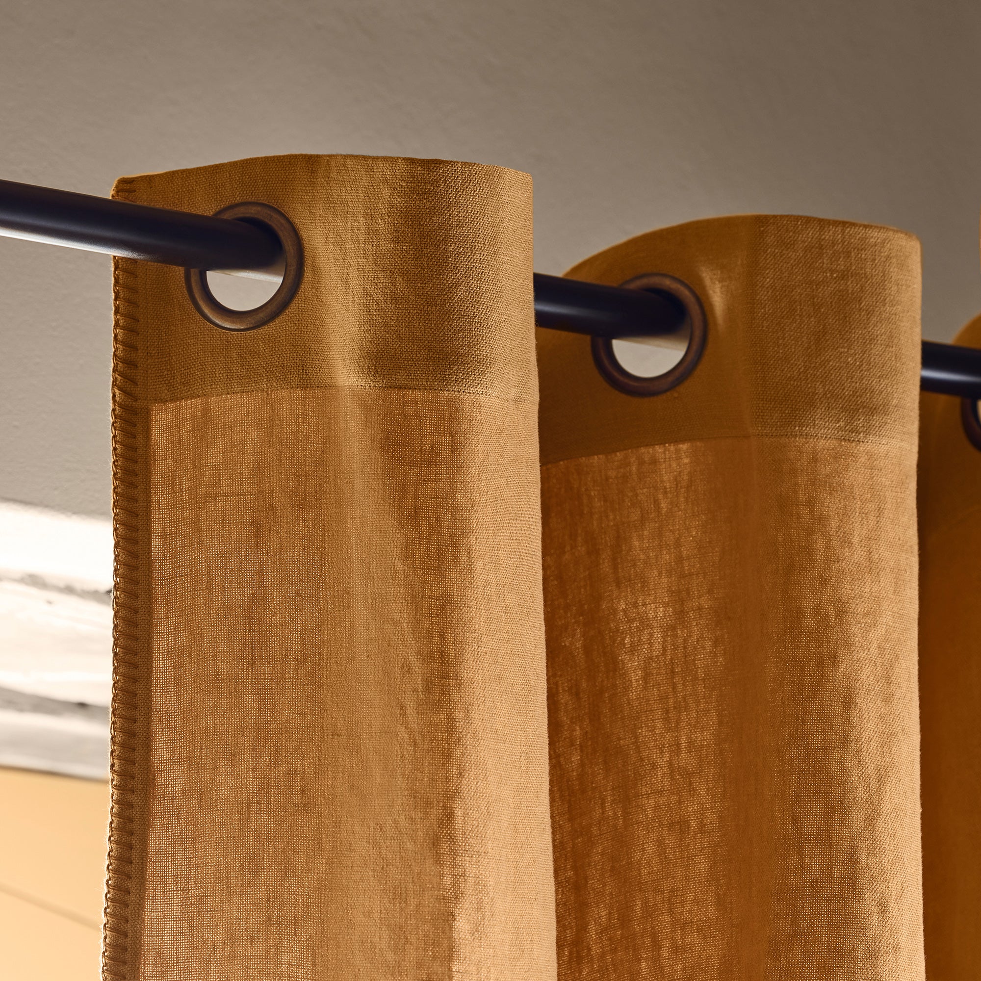 listing_hover | mobile_slider