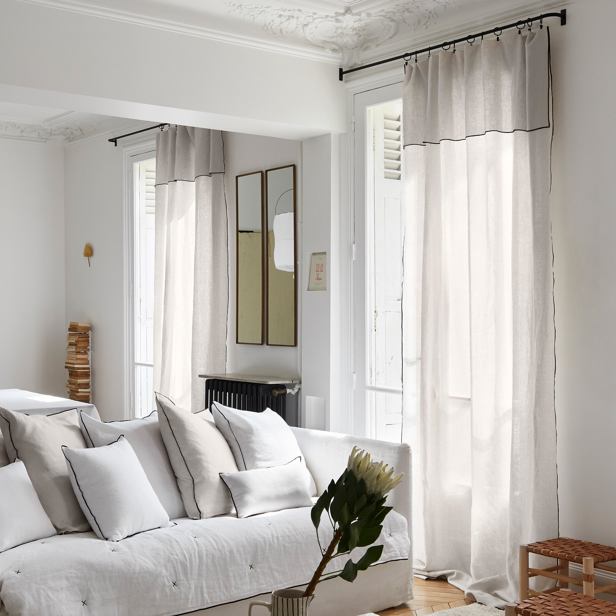 Rideau panneau CARLINA calcaire et bourdon noir