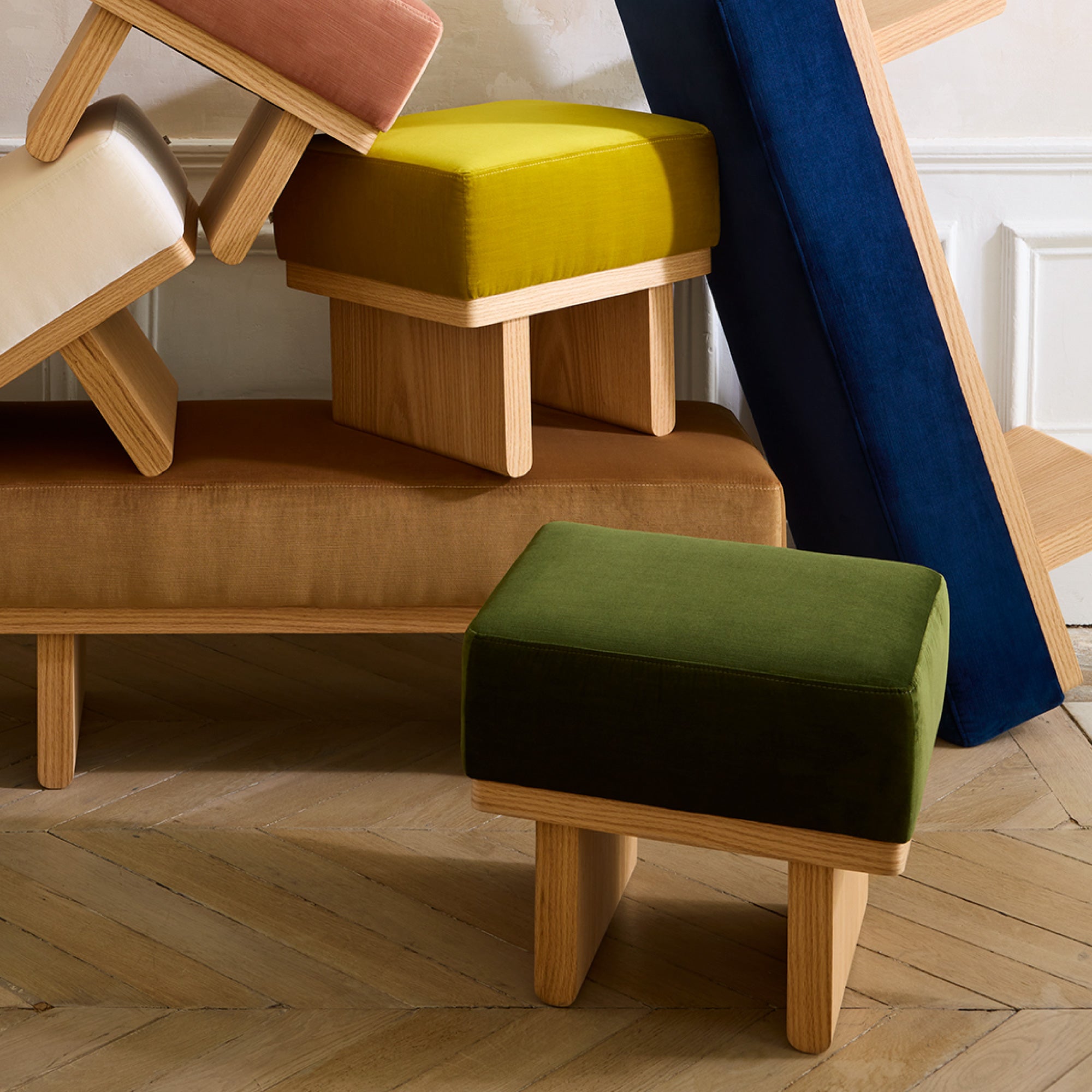 Tabouret ANCA velours vert olive