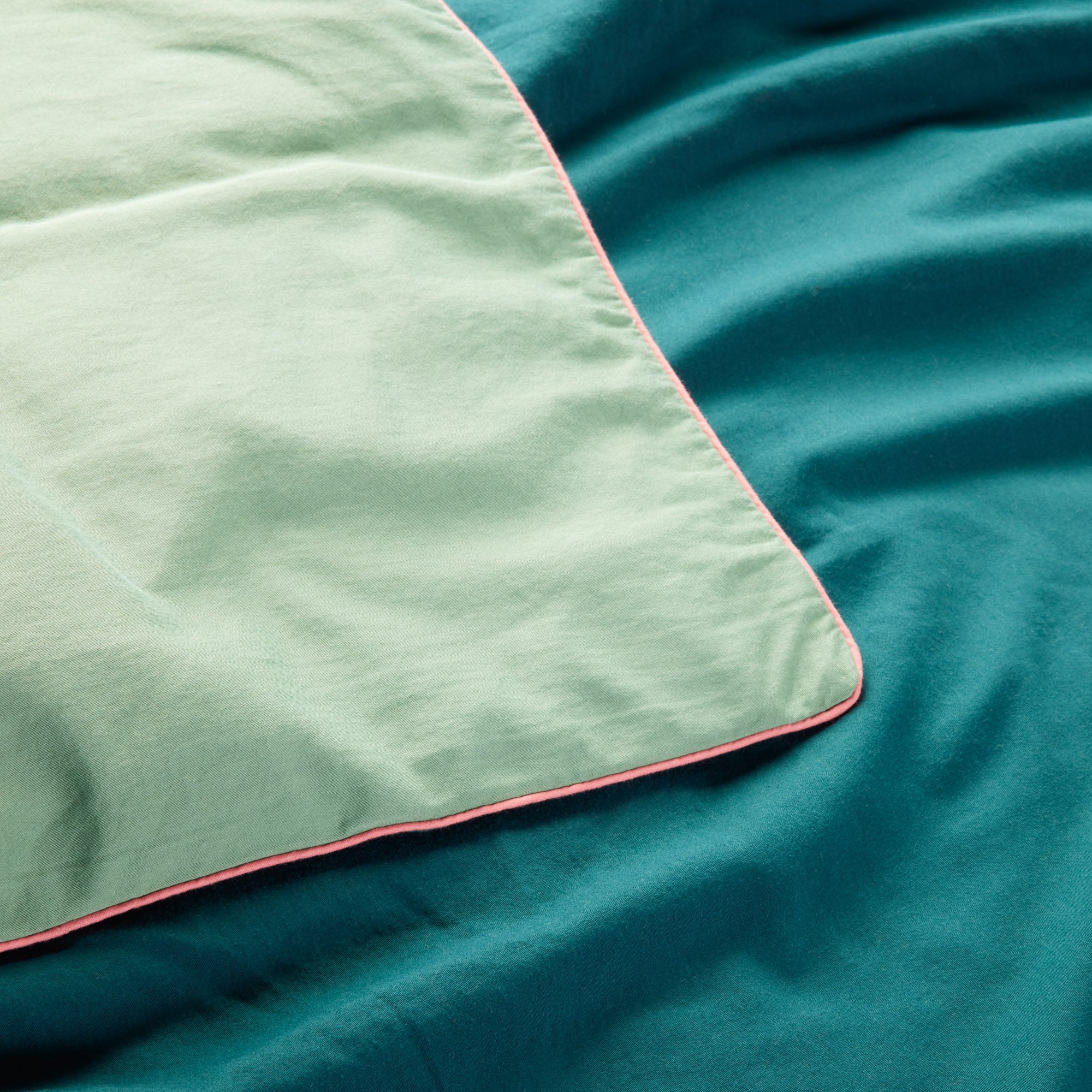 Housse de couette ADEN vert loden et corail