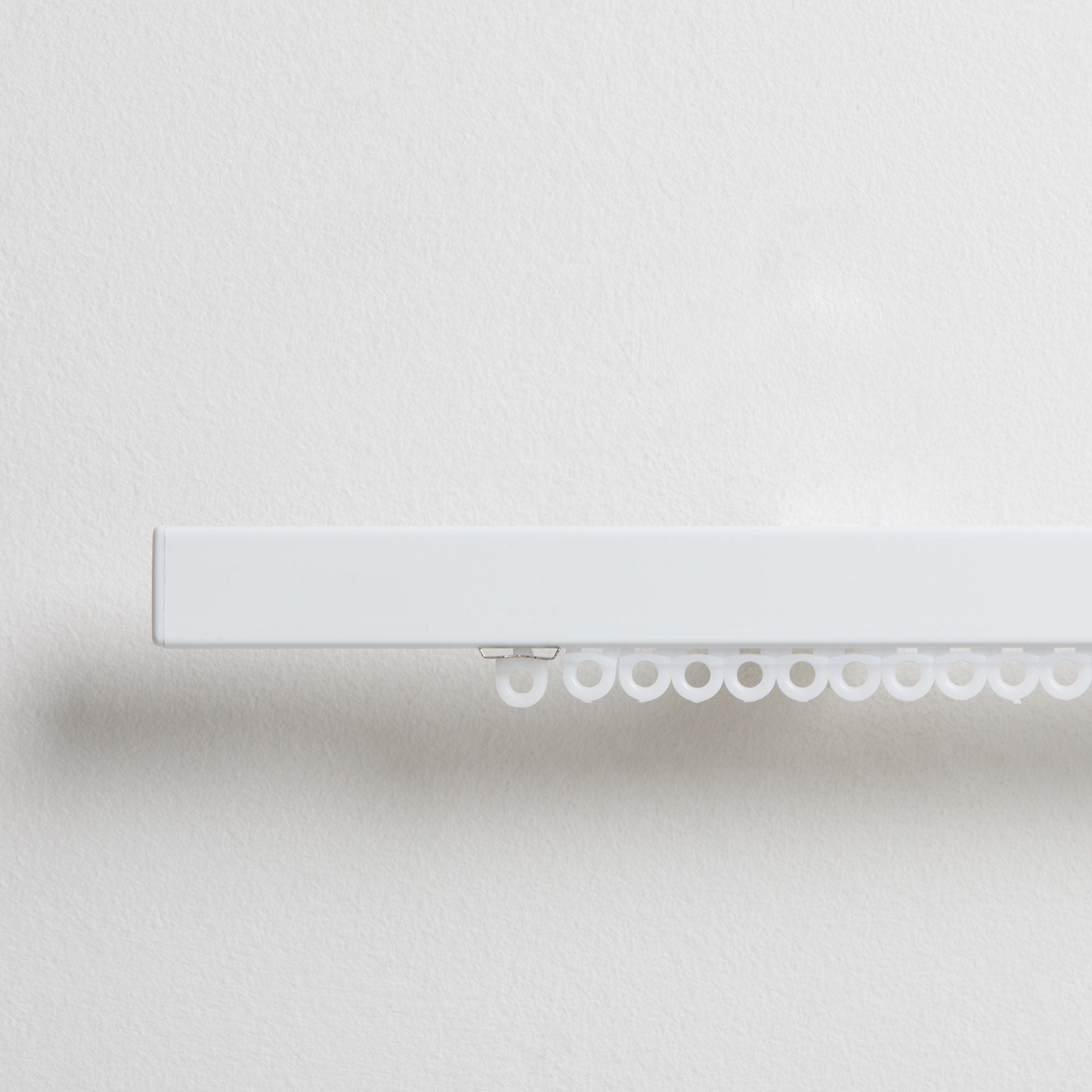 Rail extra plat DS blanc 11 mm de hauteur - L'atelier de la toile