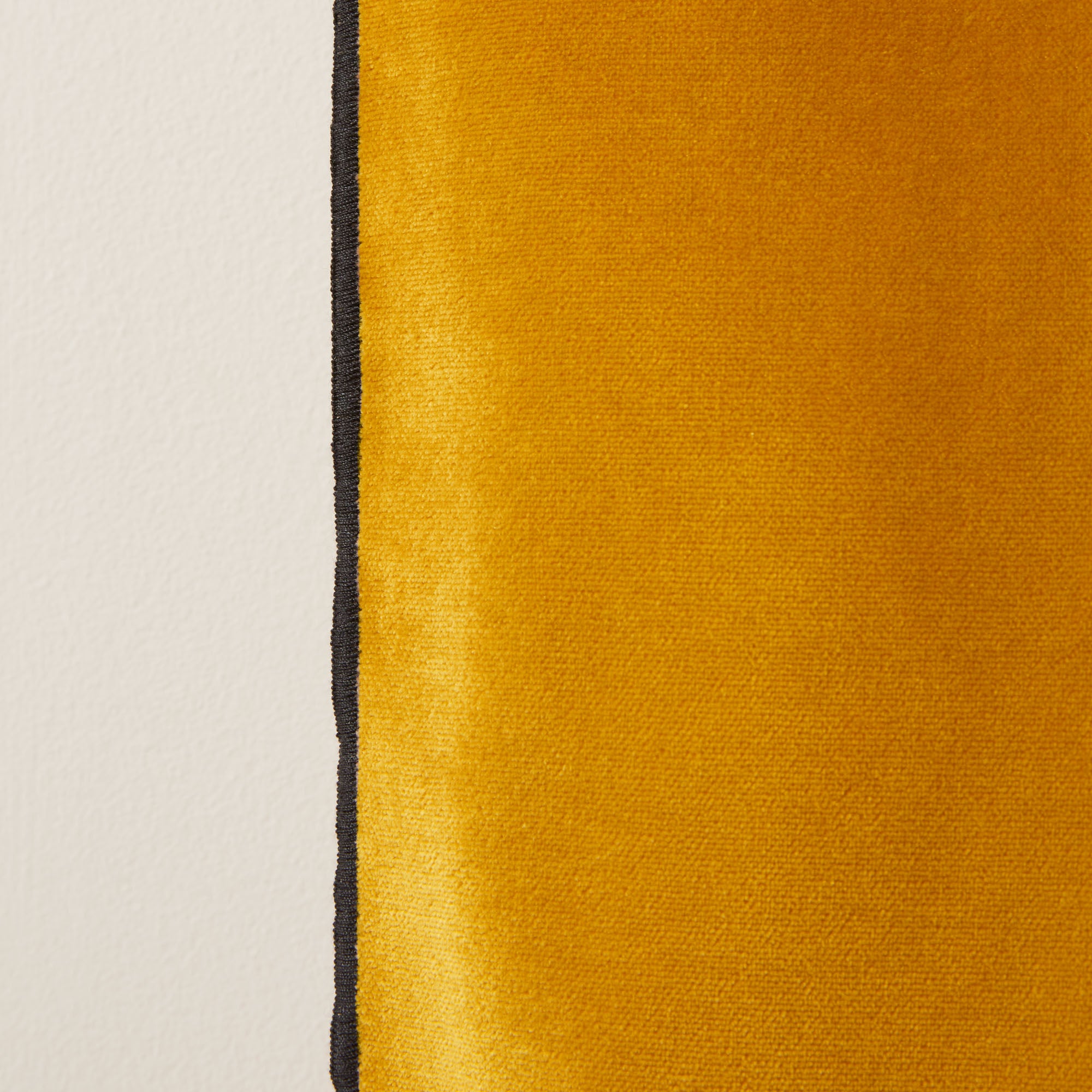 Panneau DARIO ocre et bourdon noir