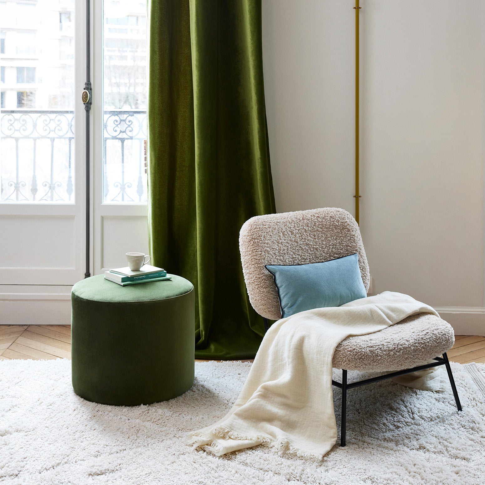 Panneau DARIO olivine et bourdon noir