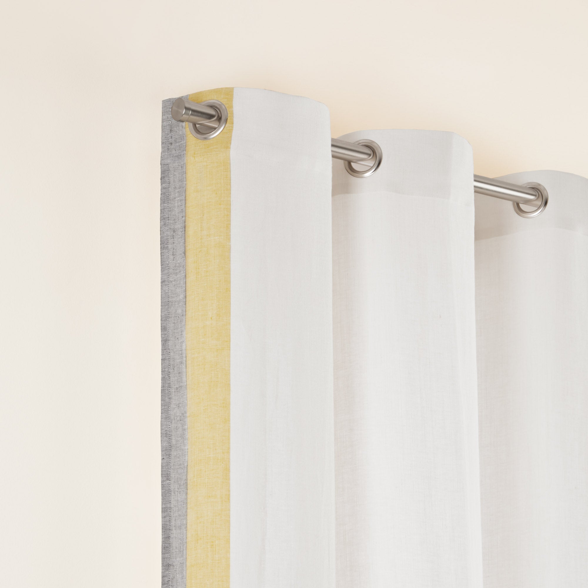 Rideau à oeillets ELIO blanc et jaune