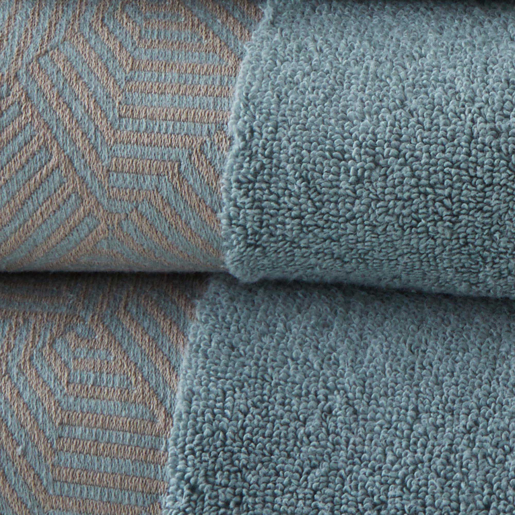 Serviette de toilette THEOREME vert et beige