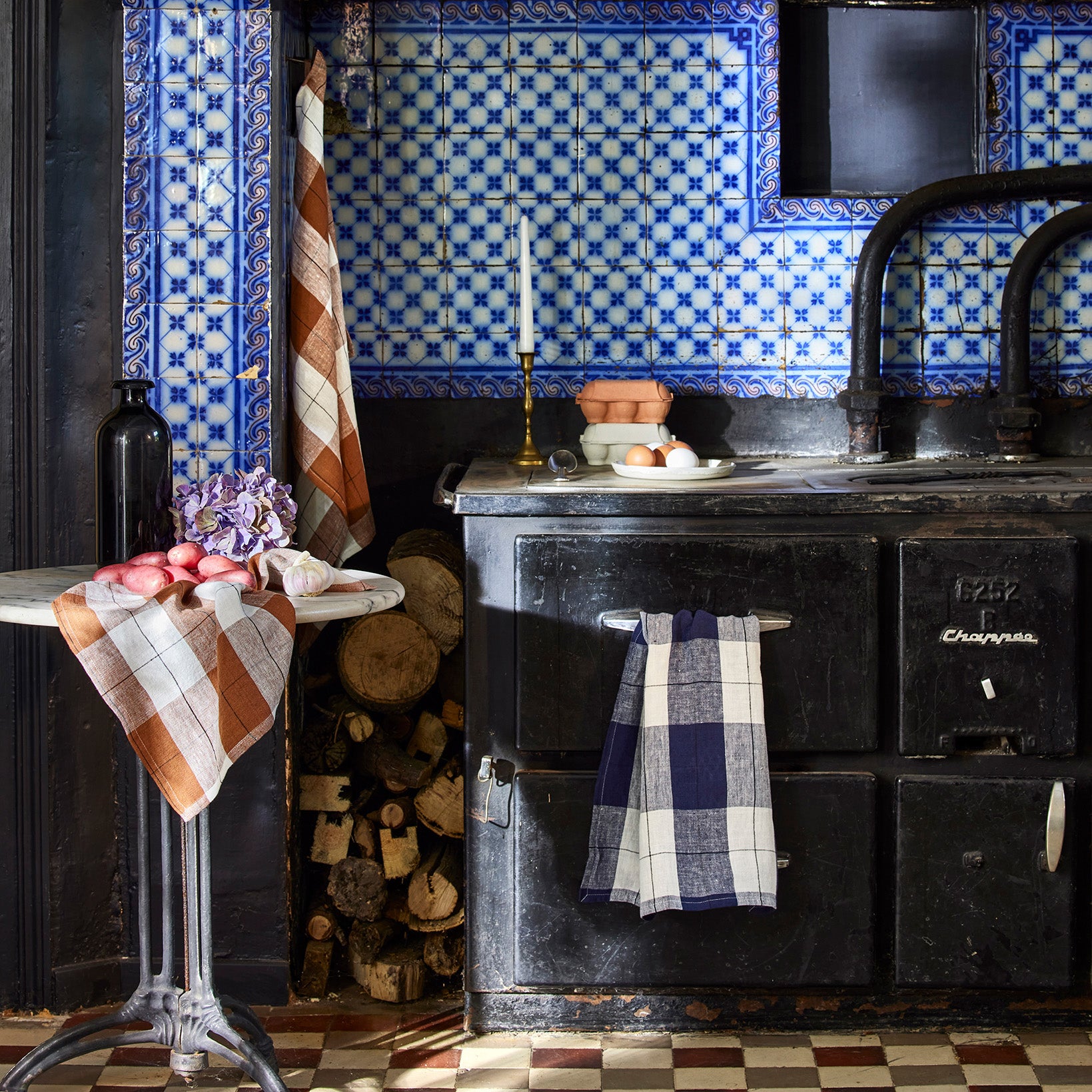 Torchon GREGORY encre et blanc cassé